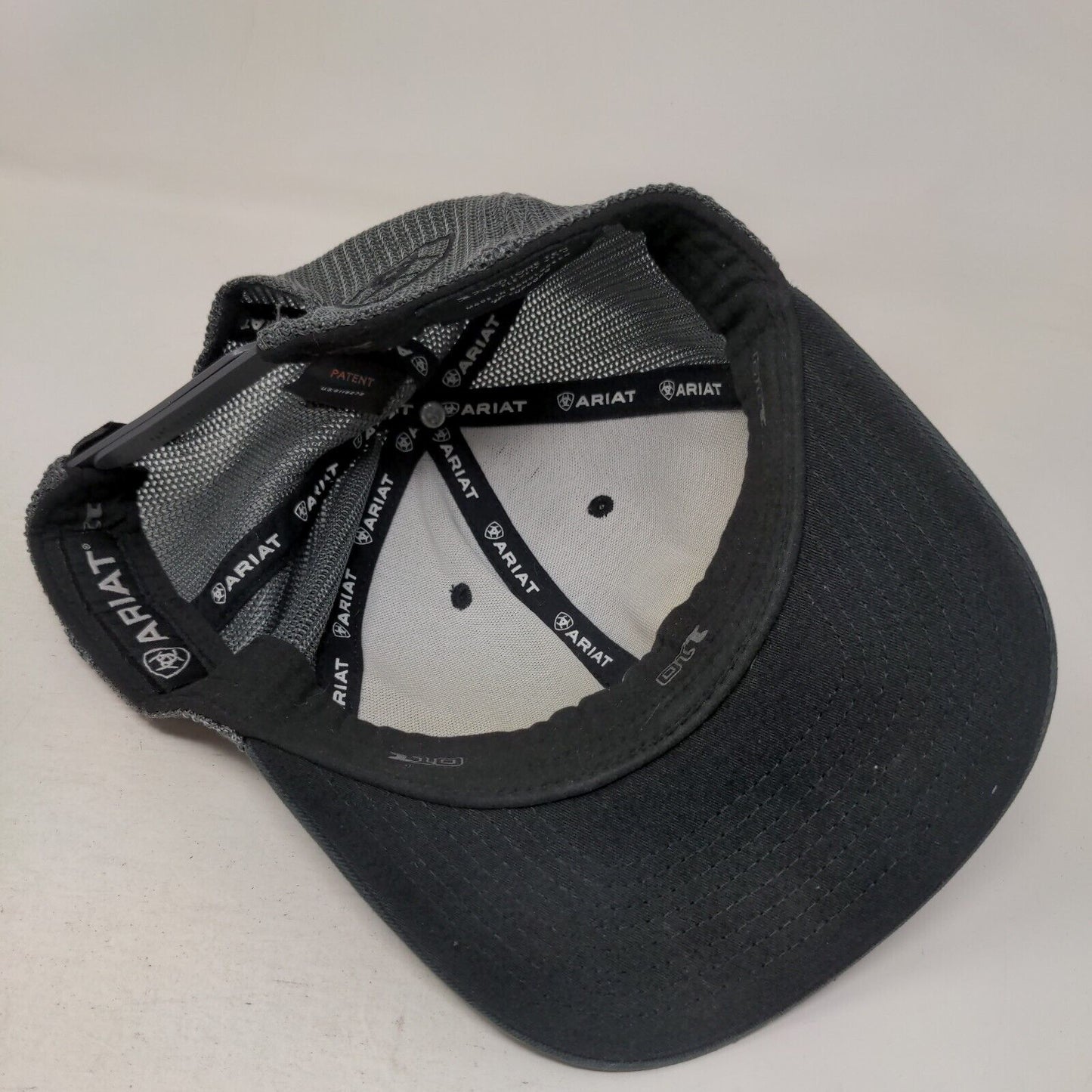 Ariat Snapback Mesh Back Trucker Hat Gray One Size Flexfit 110 Yupoong