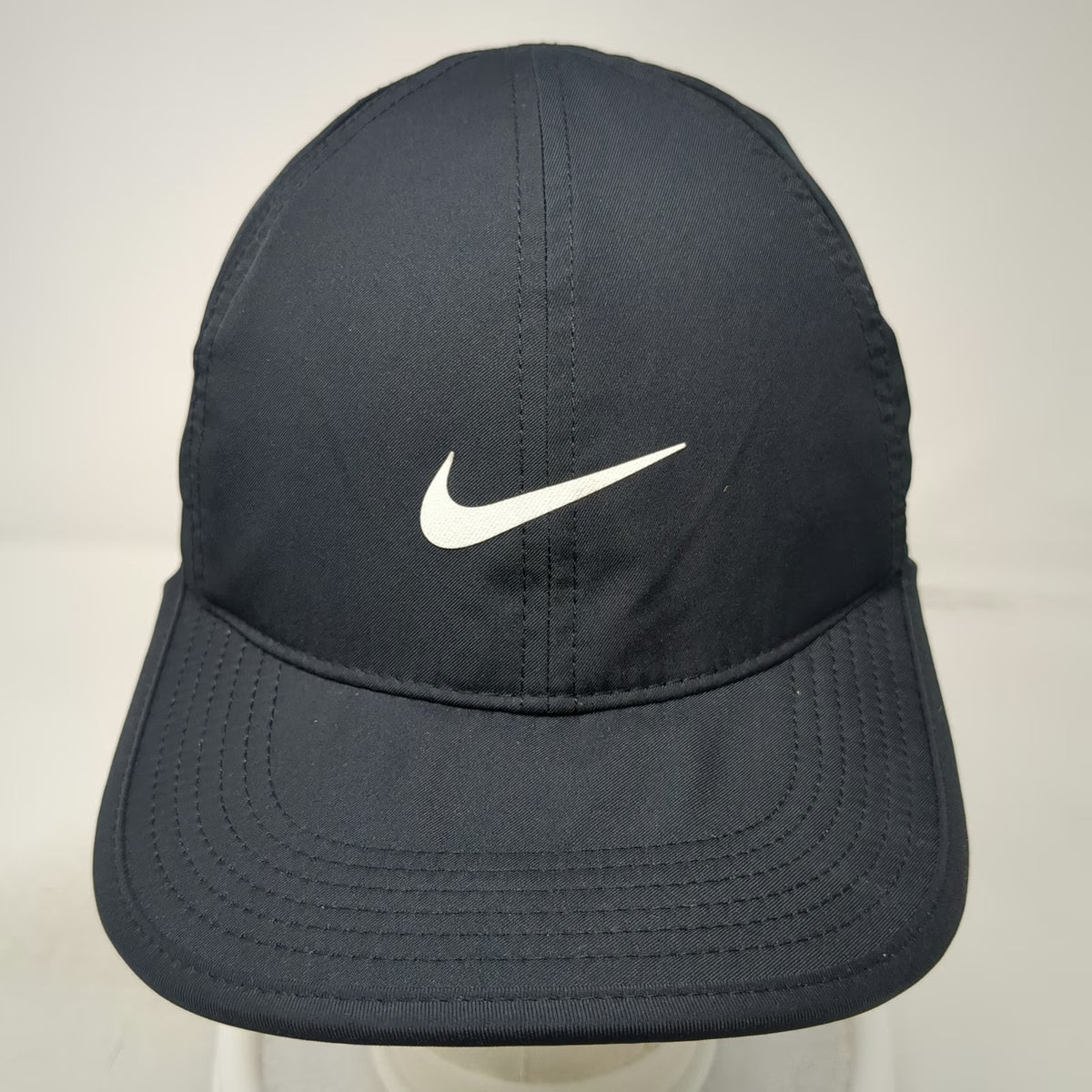 Nike Baseball Cap Black L Dri-FIT Adjustable Swoosh Performance Lightweight Hat