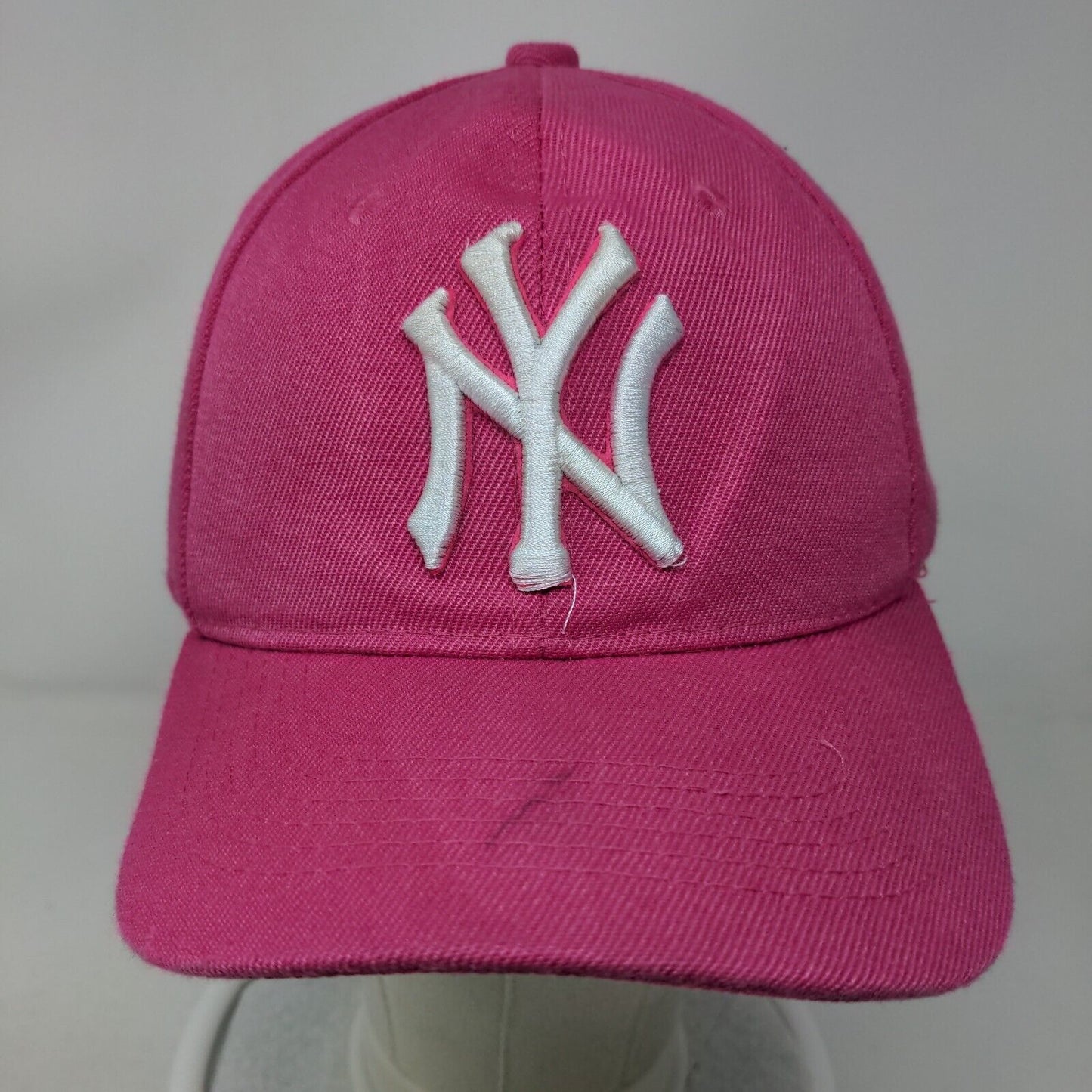 New York Yankees Strapback Hat Women's OSFA MLB Adjustable Embroidered Logo