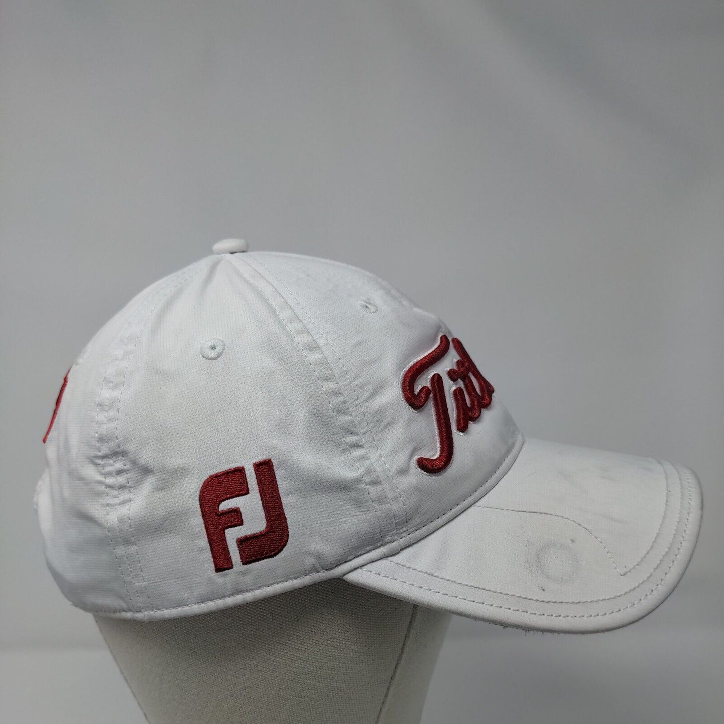 Titleist Strapback Golf Hat White OSFA Adjustable Embroidered 6 Panel