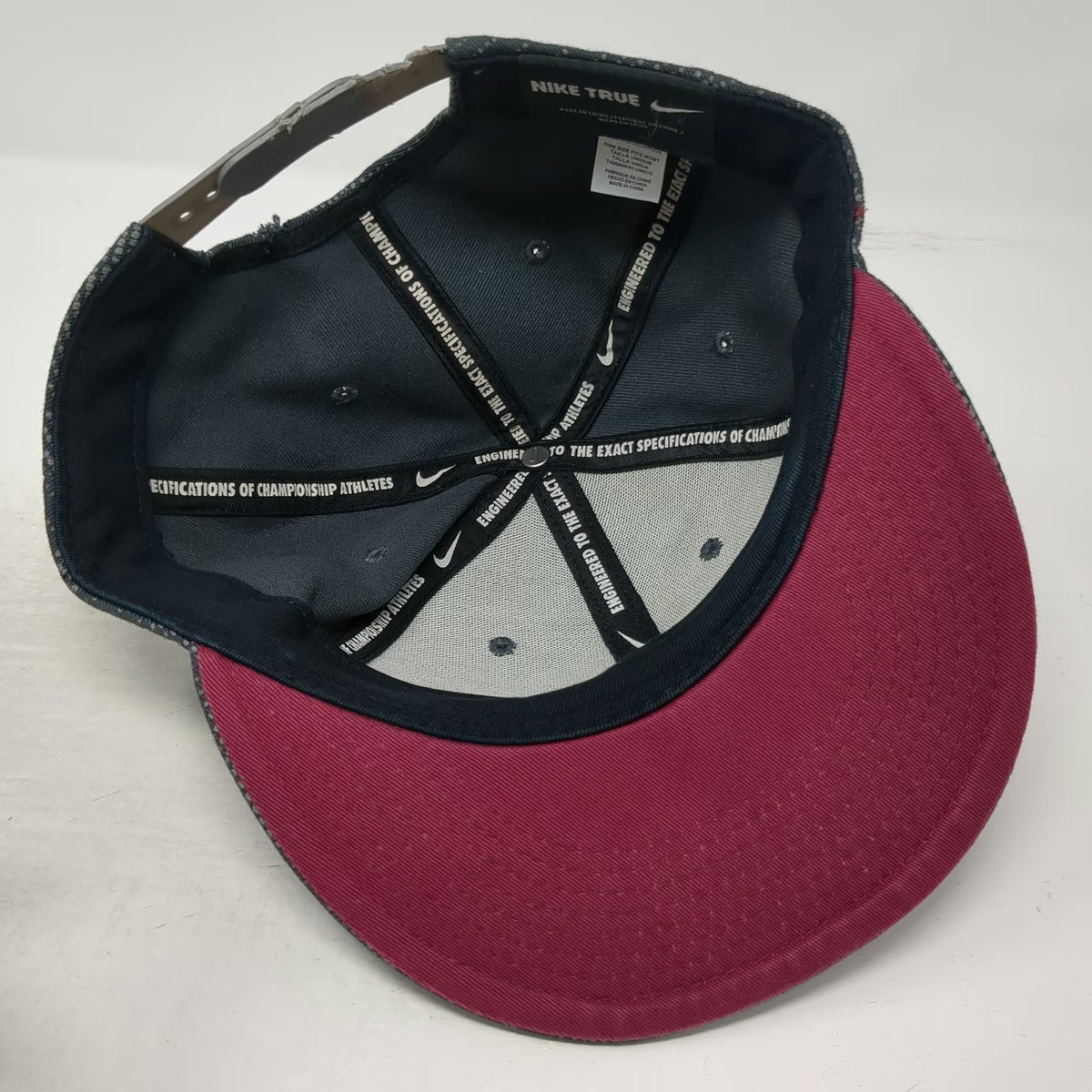 Florida State Seminoles NCAA Nike Snapback Hat Gray One Size Red Underbill Grid