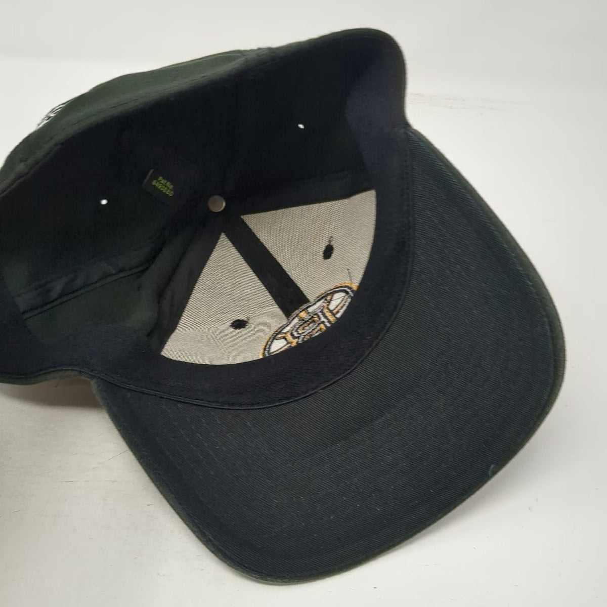Boston Bruins NHL New Era Cap Green L 2011 Stanley Cup Final Spoked B Logo Hat