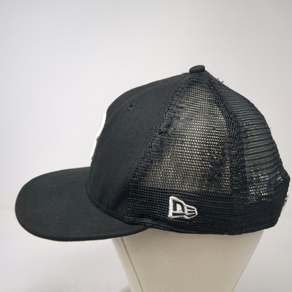 Philadelphia Phillies MLB New Era Trucker Hat Black One Size Mesh Snapback Flat
