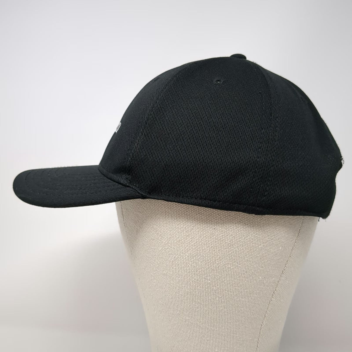 Blue Lagoon Iceland Baseball Cap Black One Size Performance Strapback Hat Logo