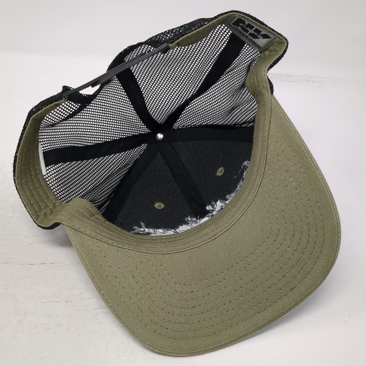 NV CAPS Trucker Hat Green OSFM South Creek Outfitters Buck Deer Mesh Snapback