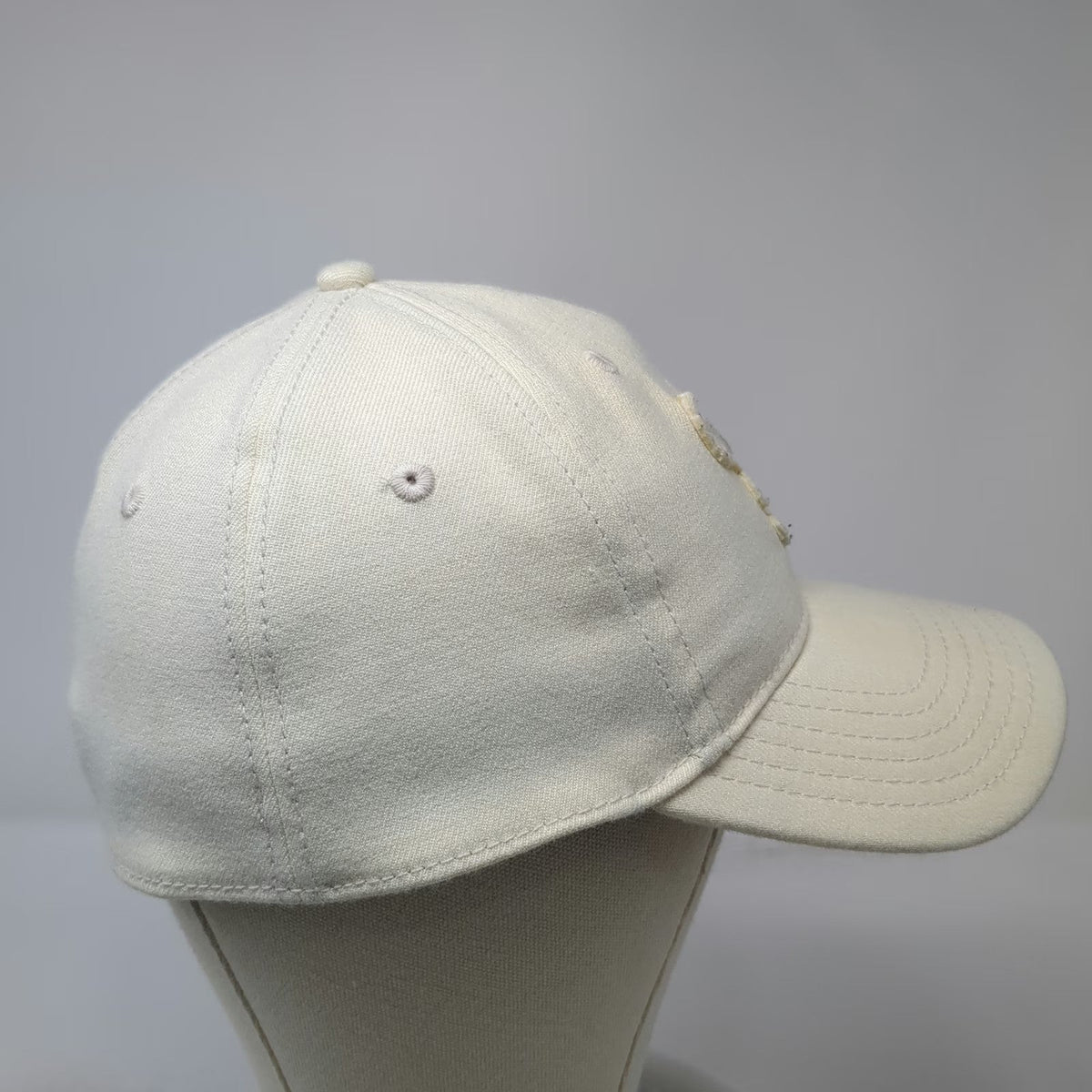 American Eagle Outfitters Baseball Cap White XL Fitted Embroidered Eagle Hat