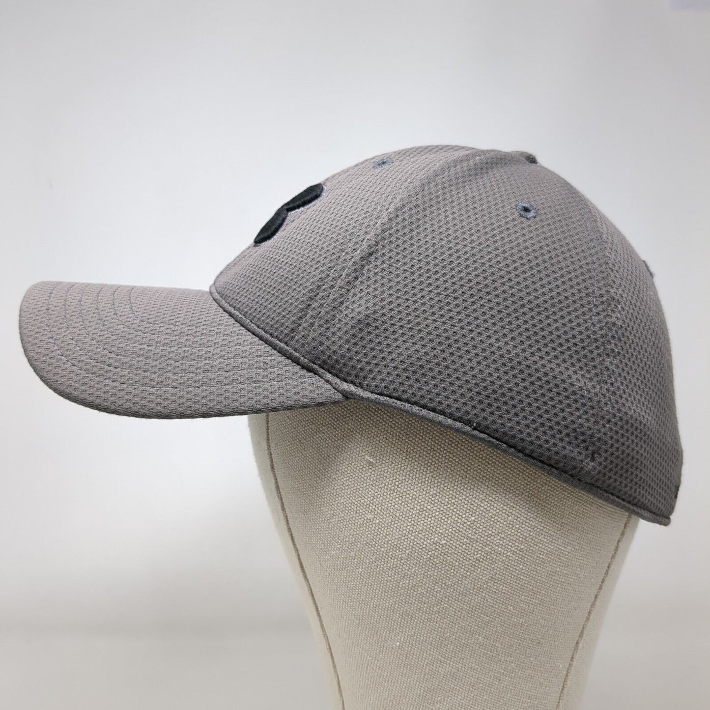Under Armour Fitted Hat Gray MD/LG Embroidered Logo Solid 6 Panel