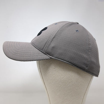 Under Armour Fitted Hat Gray MD/LG Embroidered Logo Solid 6 Panel
