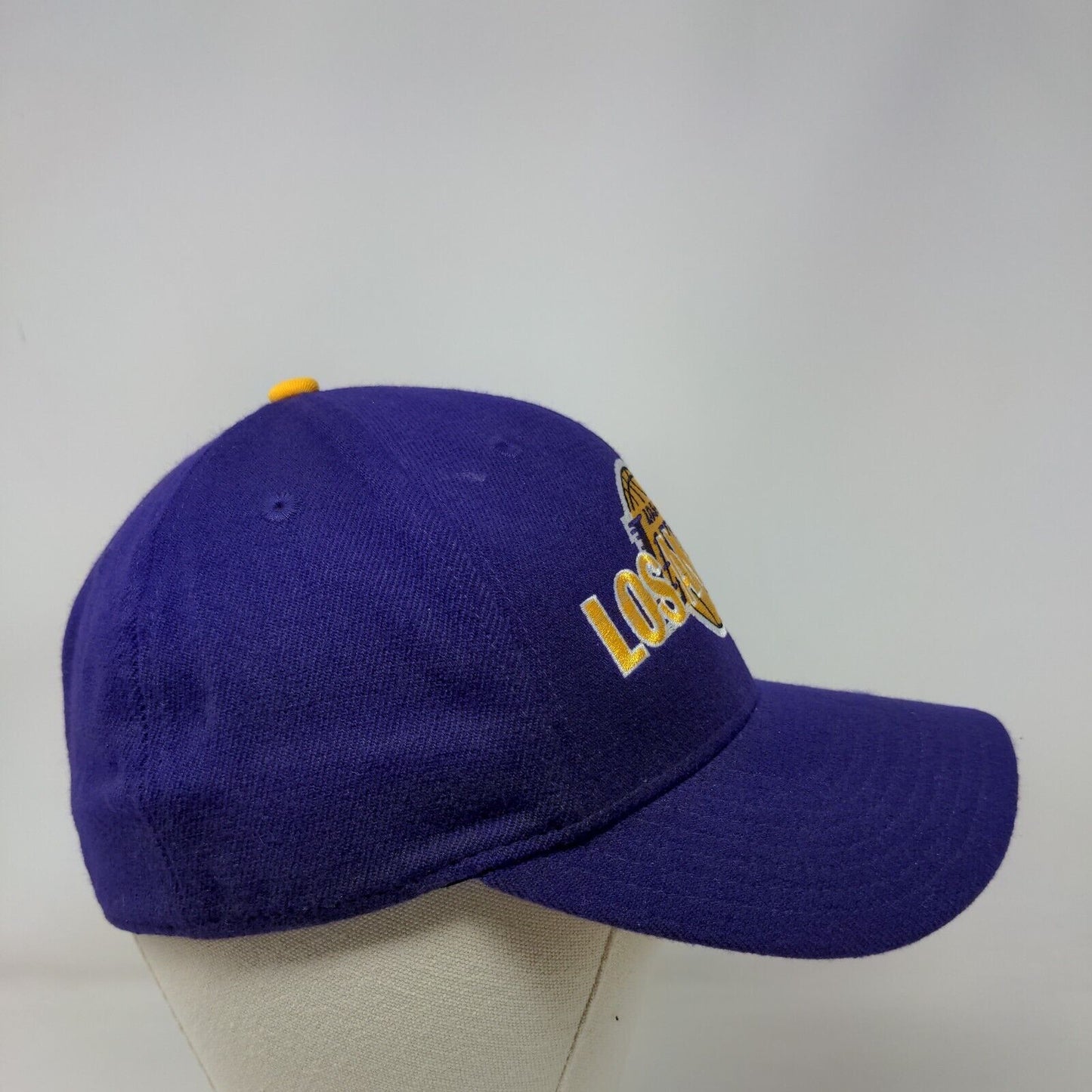 Los Angeles Lakers Fitted Hat Purple Size S/M Embroidered Logo NBA