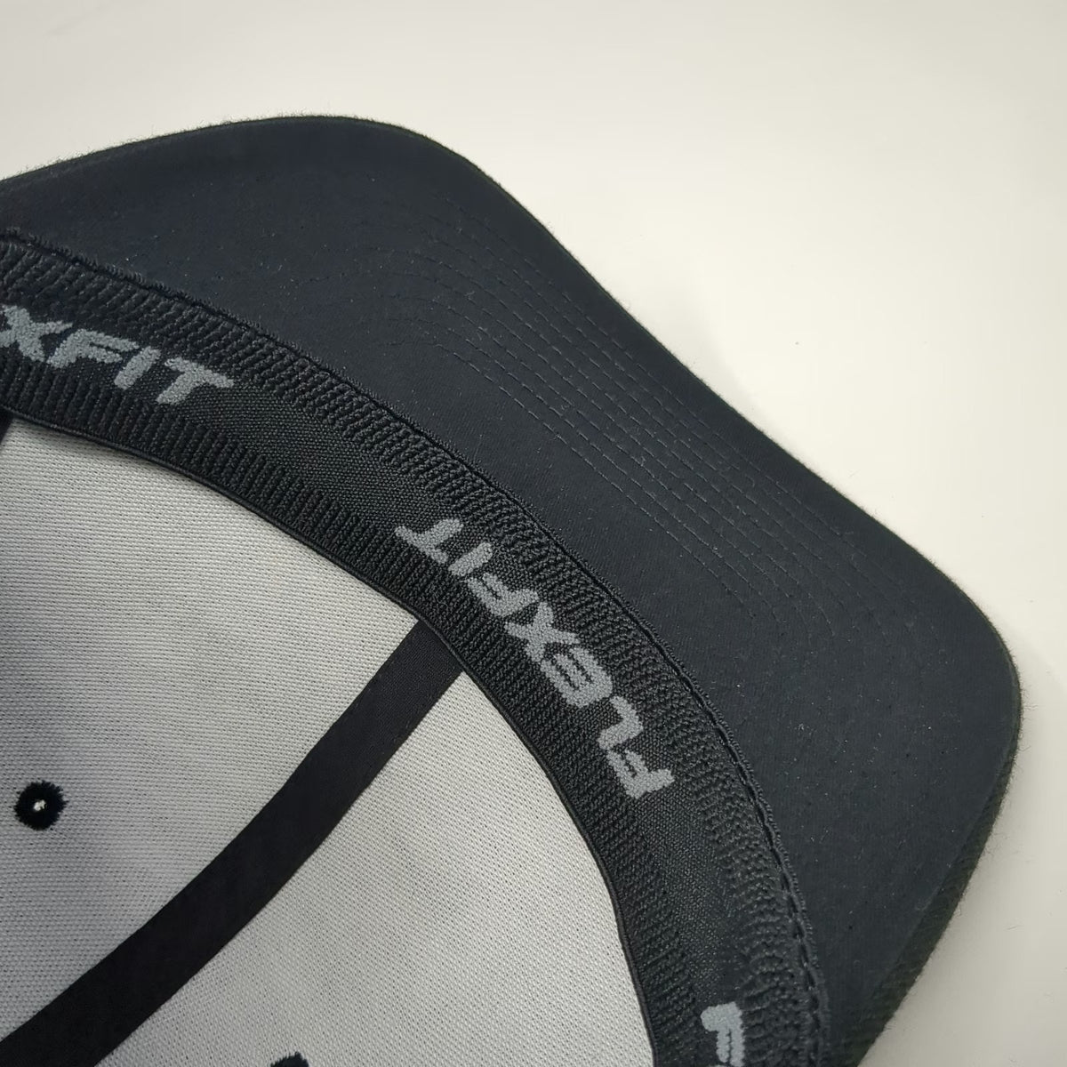 Flexfit Baseball Cap Black M Raised Logo NP Embroidery Wool Blend Comfort hat
