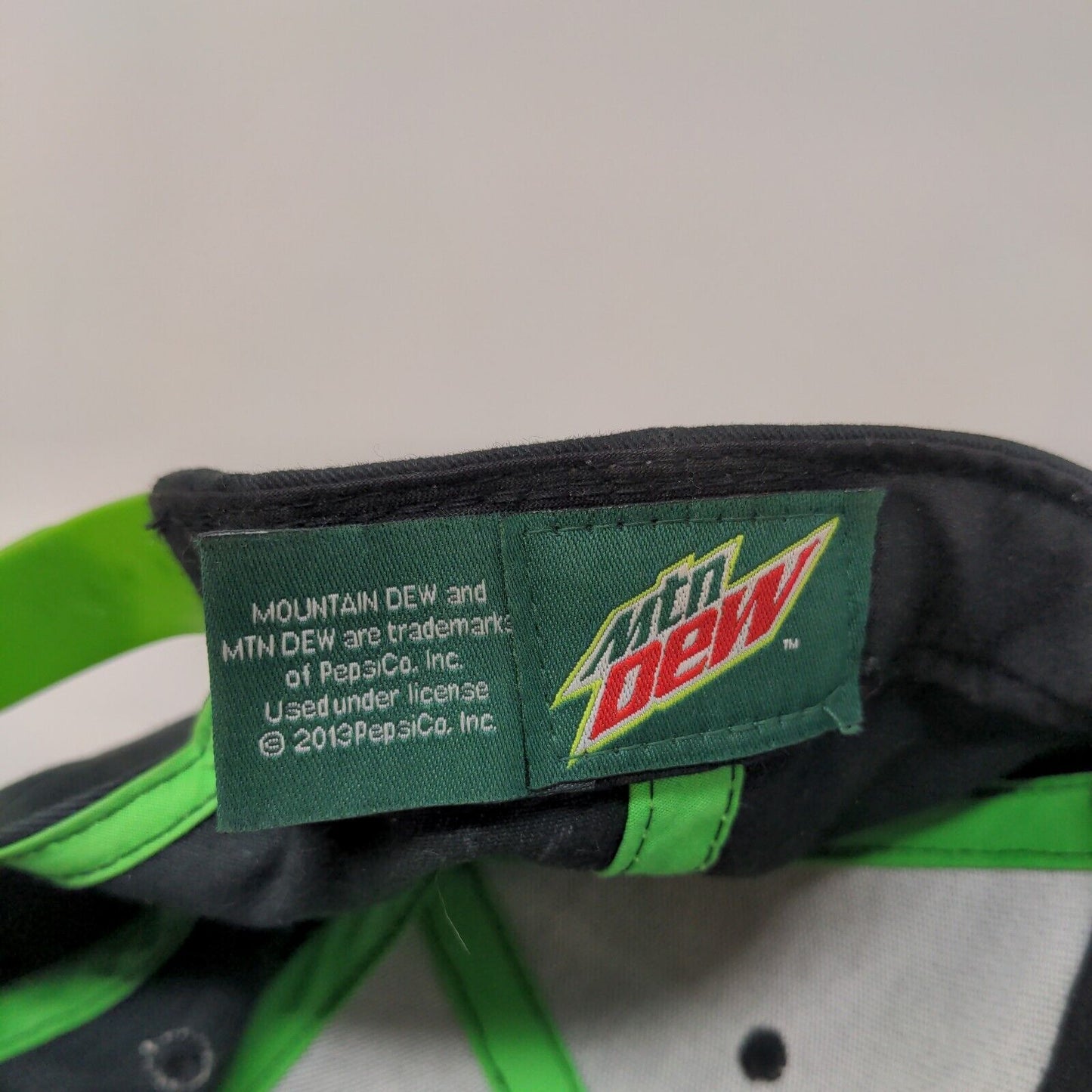 Mtn Dew Men's Snapback Hat Black Embroidered Logo 2013 Official Adjustable
