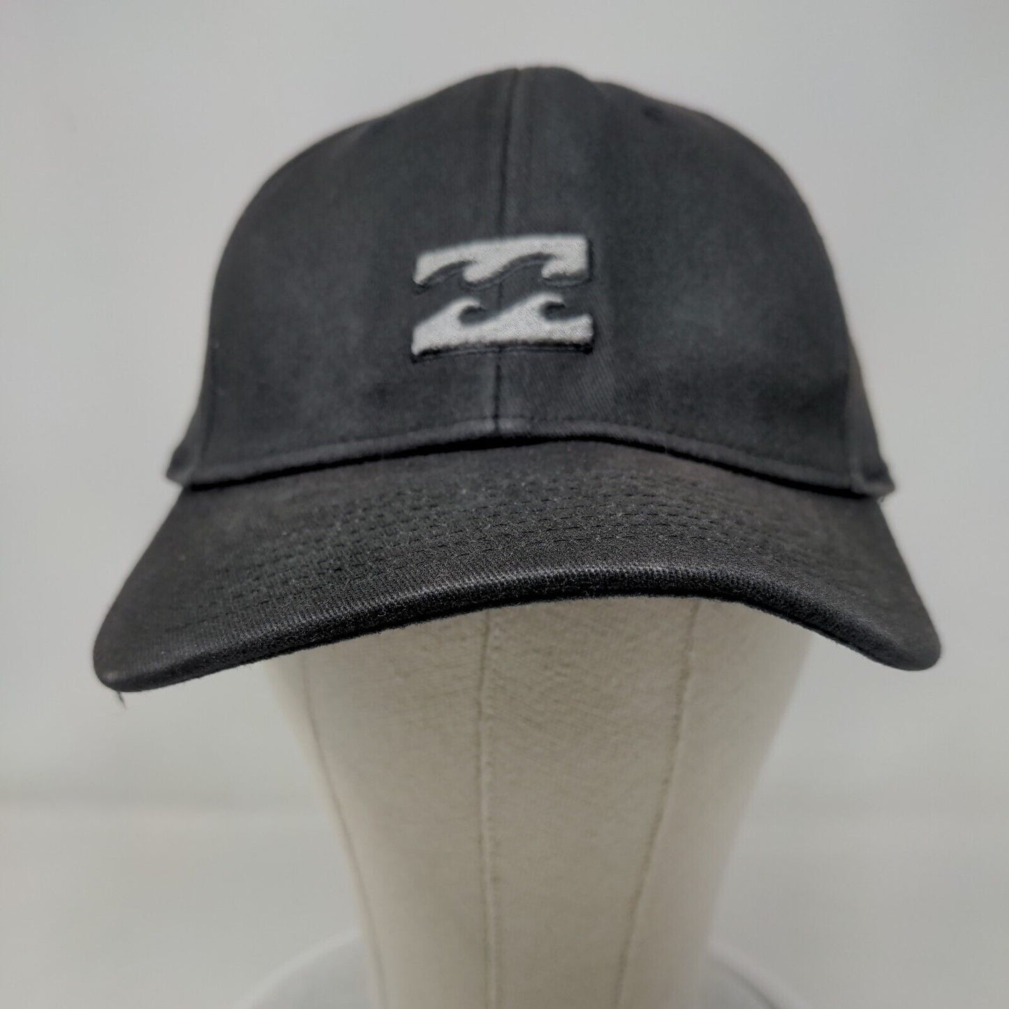 Billabong Fitted Hat Black Large/XL Embroidered Logo 6 Panel Vent Holes