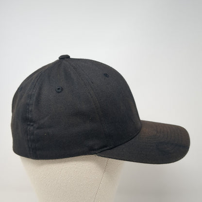WM Logo Fitted Hat Black Medium Stretch Flexfit Solid Port Authority