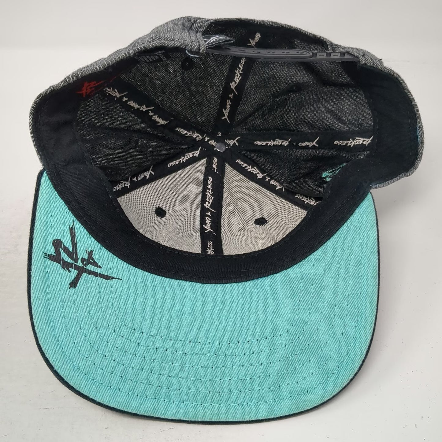 Young & Reckless Gray Snapback Hat One Size Shield Logo Mask Baseball Bats Blue
