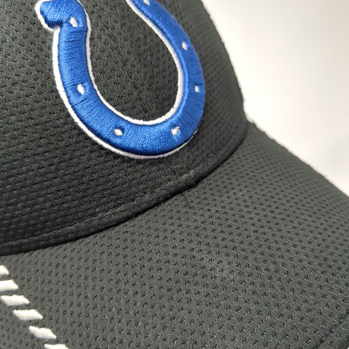 Indianapolis Colts NFL New Era 39THIRTY Cap Black M Stretch Fit Horseshoe Hat