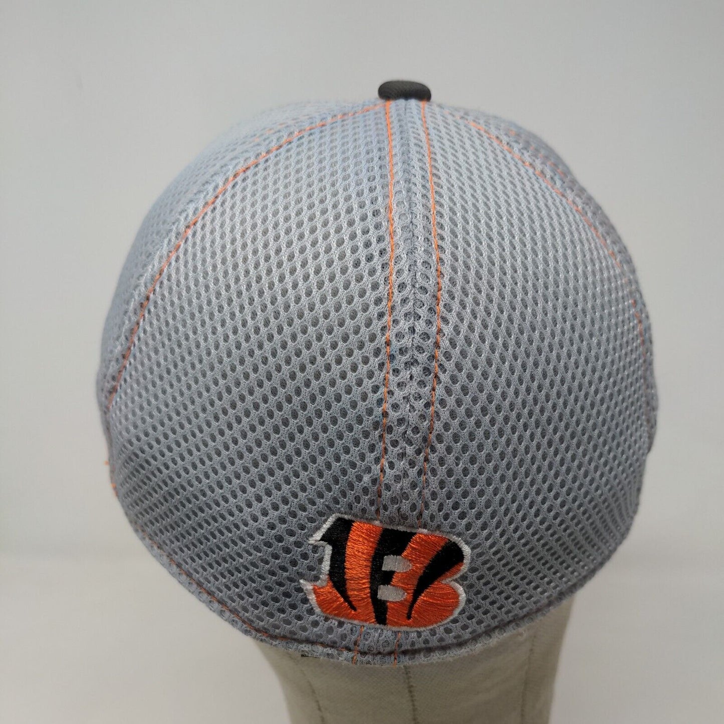 New Era Men's Fitted Hat Gray Size M/L Embroidered Cincinnati Bengals Logo