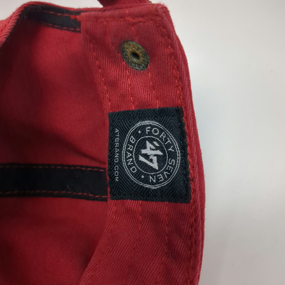 '47 San Francisco 49ers NFL Red One Size Strapback Cap Hat Shield Logo Cotton