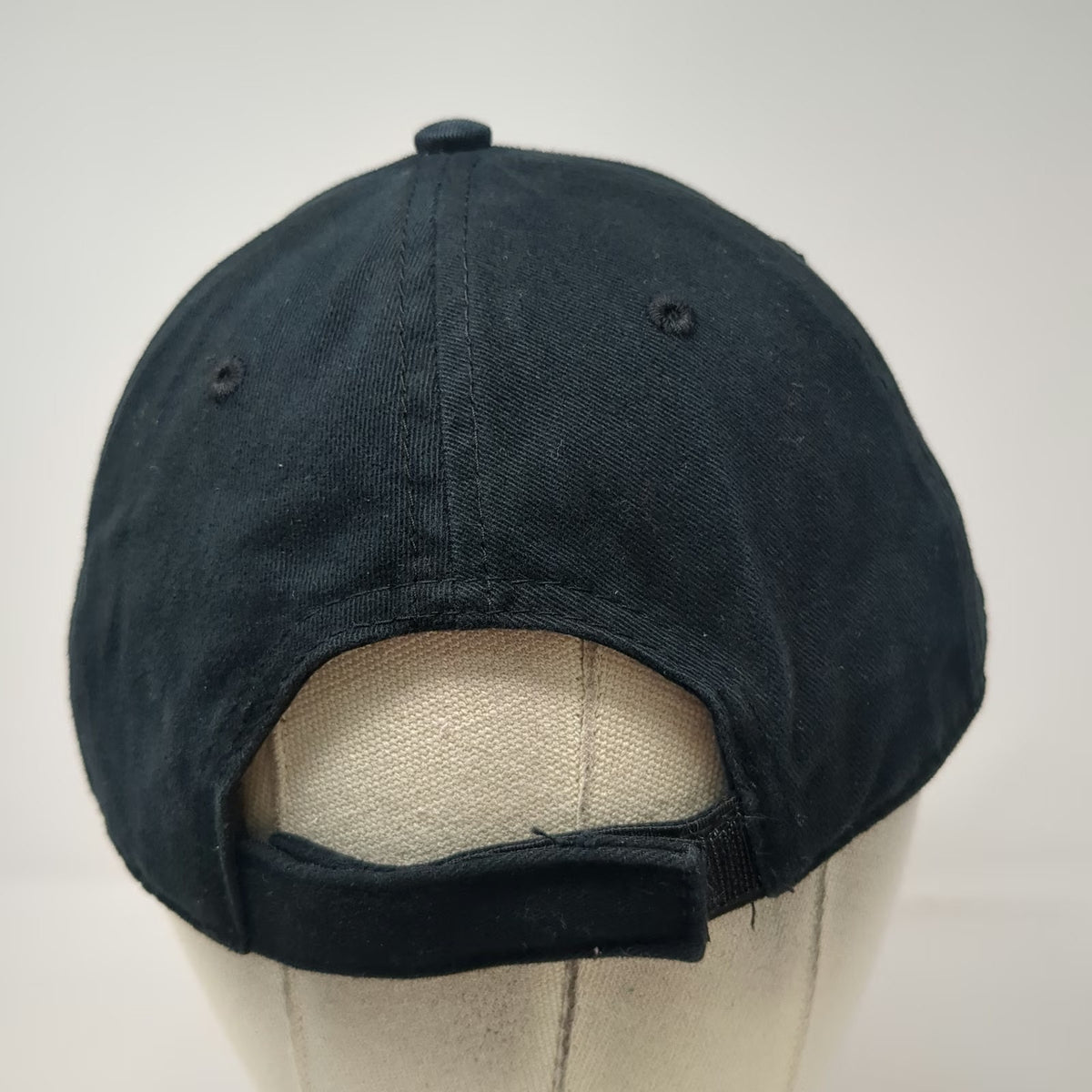 Boston Bruins NHL Fan Favorite Black Cap One Size Strapback Gray Underbrim Hat