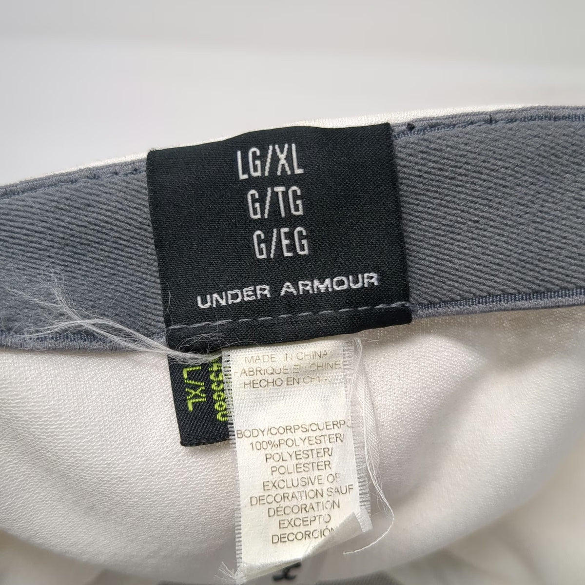 Under Armour Baseball Cap White XL Fitted Logo Polyester Mesh Breathable Hat