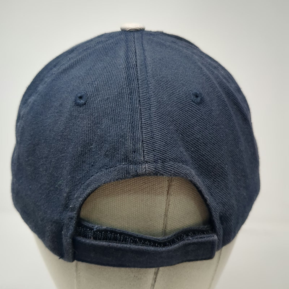 Fan Favorite New York Yankees MLB Baseball Cap Gray Blue One Size Strapback Hat