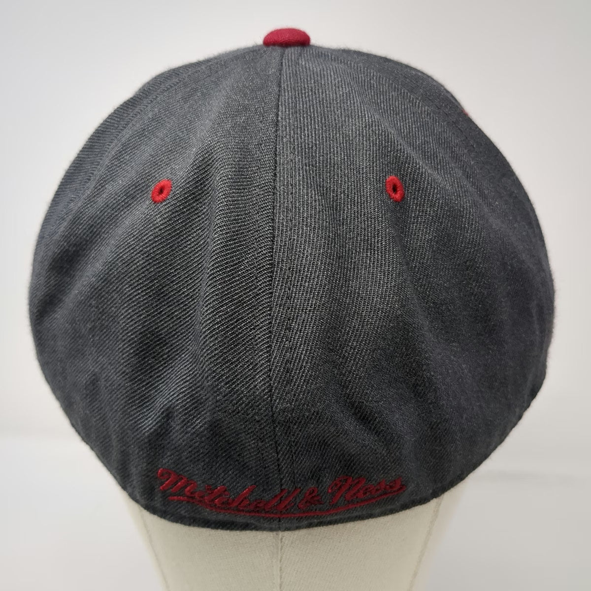 Mitchell & Ness Philadelphia 76ers NBA Hat Gray Red 7 3/4 Fitted Cap Flat Brim