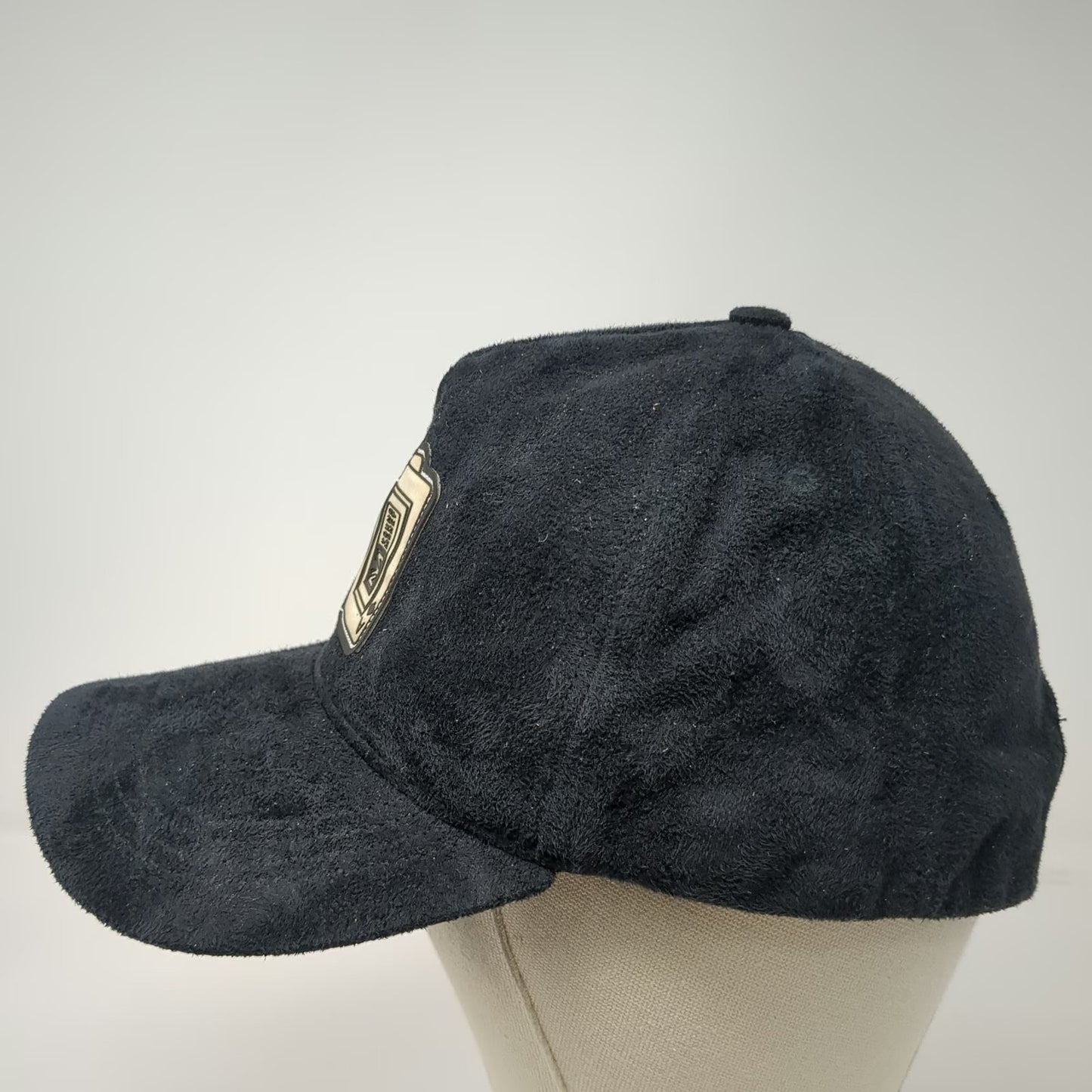 Young Money 5 Panel Black Hat One Size Suede Cards Join Good Poker Strapback