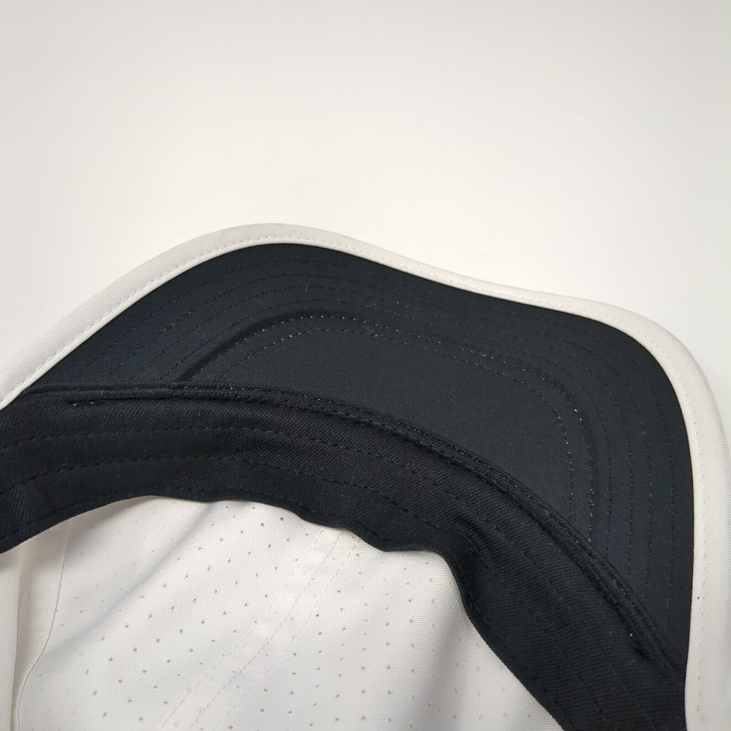 Nike Strapback Hat White One Size Adjustable Breathable Featherlight Dri-Fit