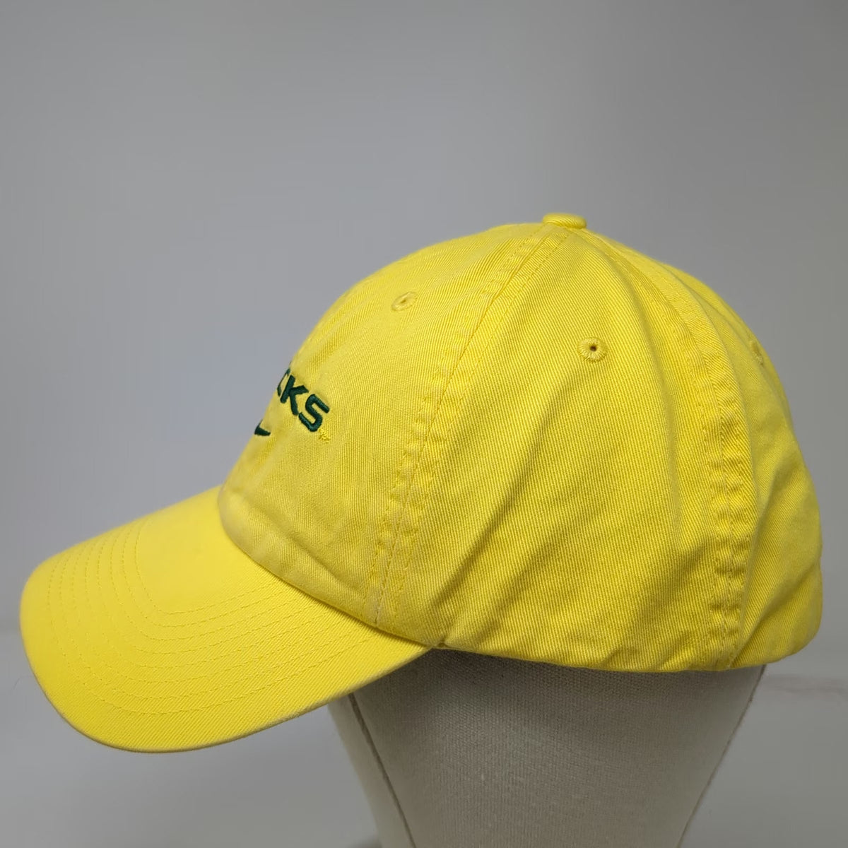Nike Oregon Ducks NCAA Yellow Green One Size Cap Hat Adjustable Slideback Logo