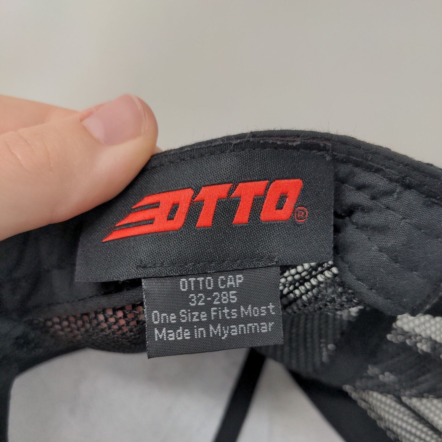 Otto Snapback Mesh Back Trucker Hat Black OSFM Adjustable Solid Blank
