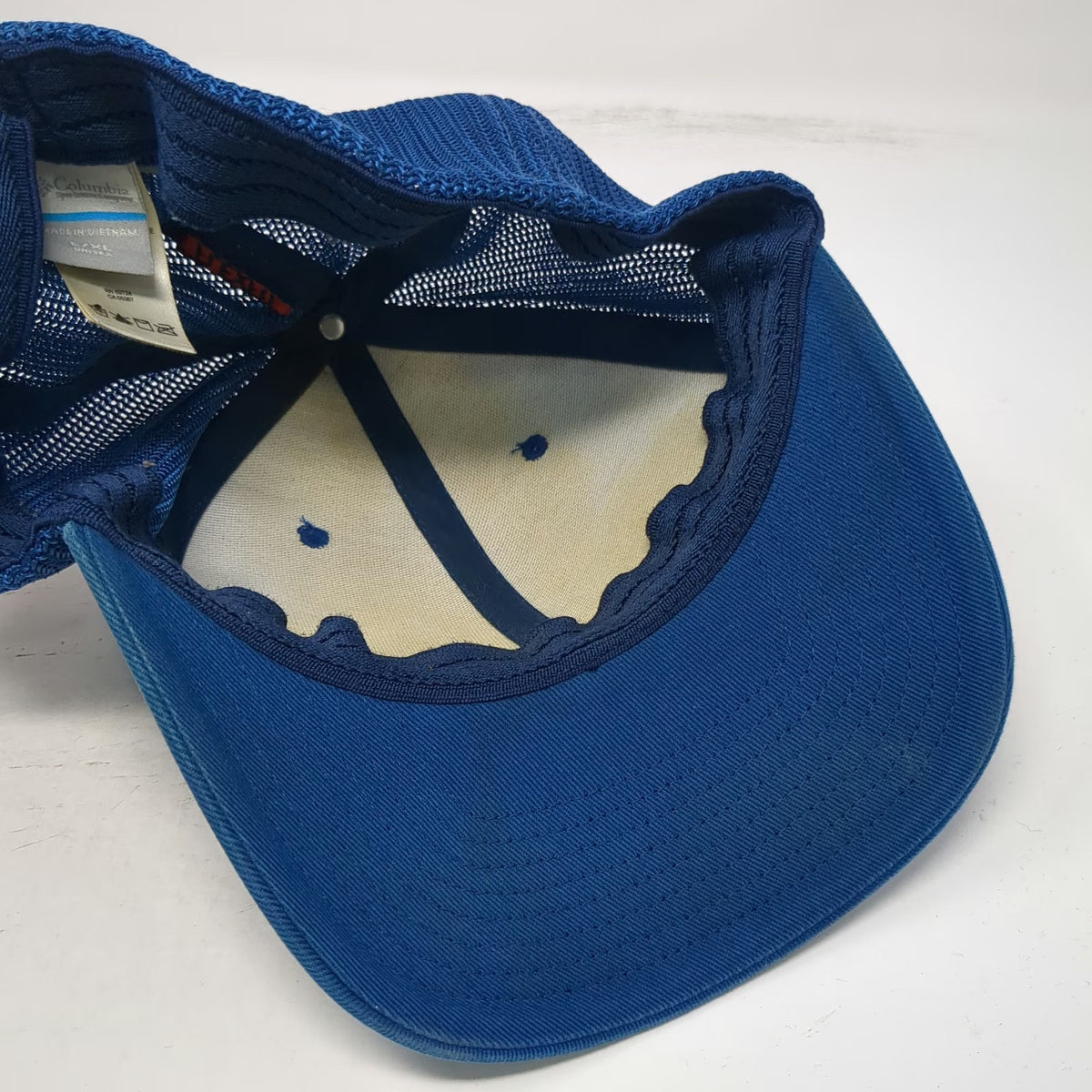 Columbia Baseball Cap Blue XL Mesh Back Stretch Fit Performance Fishing Gear hat