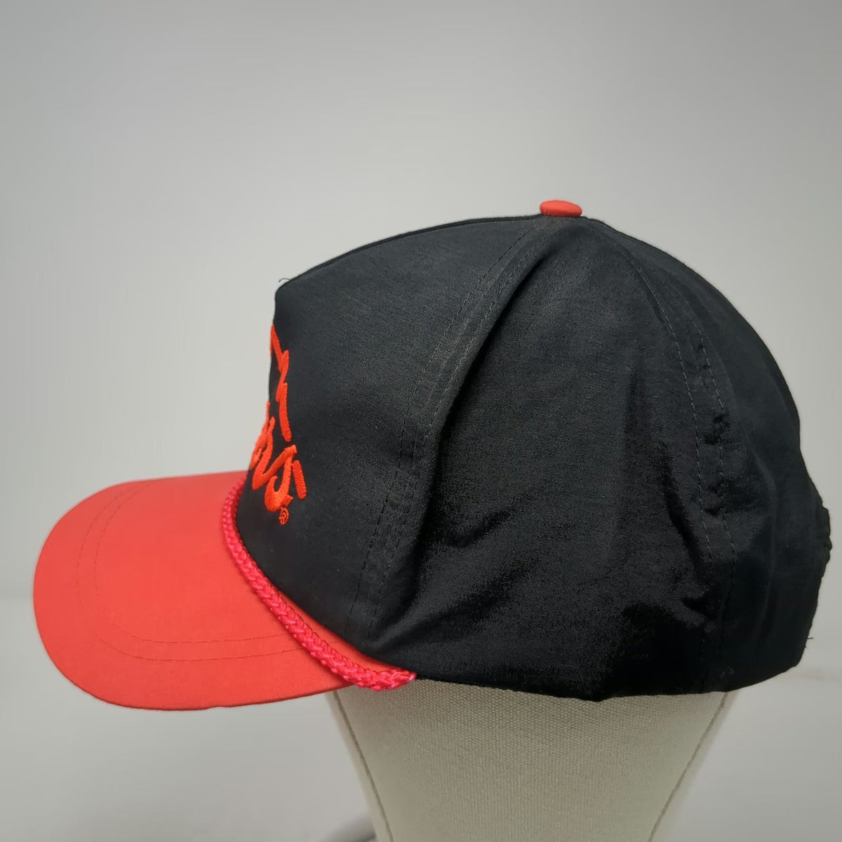 JJ of Dallas Coors Mountain Logo 5 Panel Snapback Hat Black Red One Size Rope
