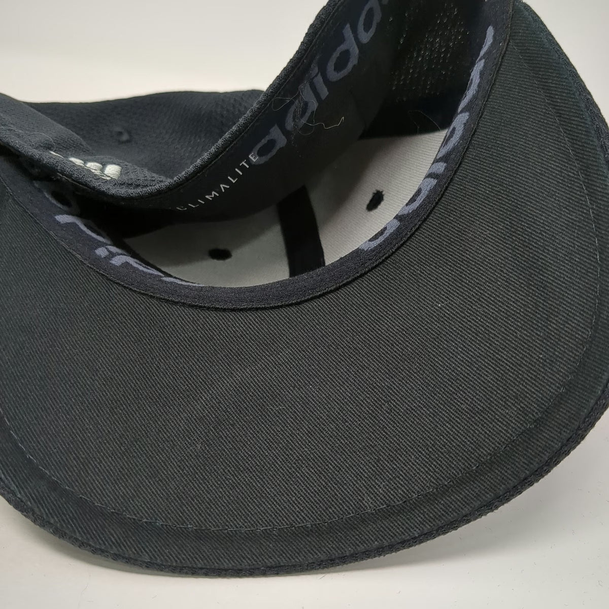 Adidas Baseball Cap Black M Fitted Performance Mesh Climalite Stretch Fit Hat