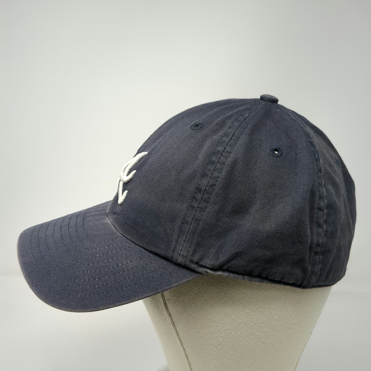 Atlanta Braves MLB Twins Enterprise Baseball Cap Blue M Fitted Hat Embroidered