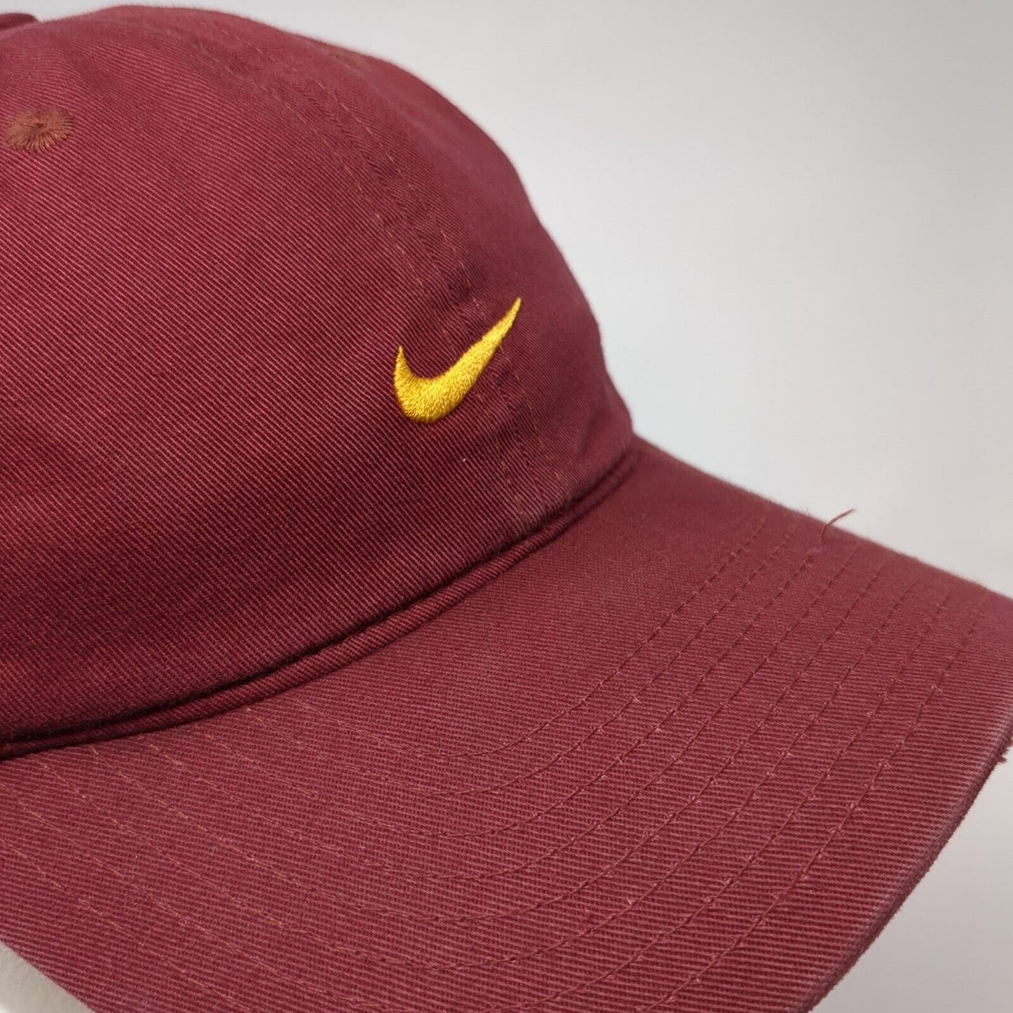 Nike Slideback Hat Red One Size Adjustable Embroidered Swoosh 6 Panel