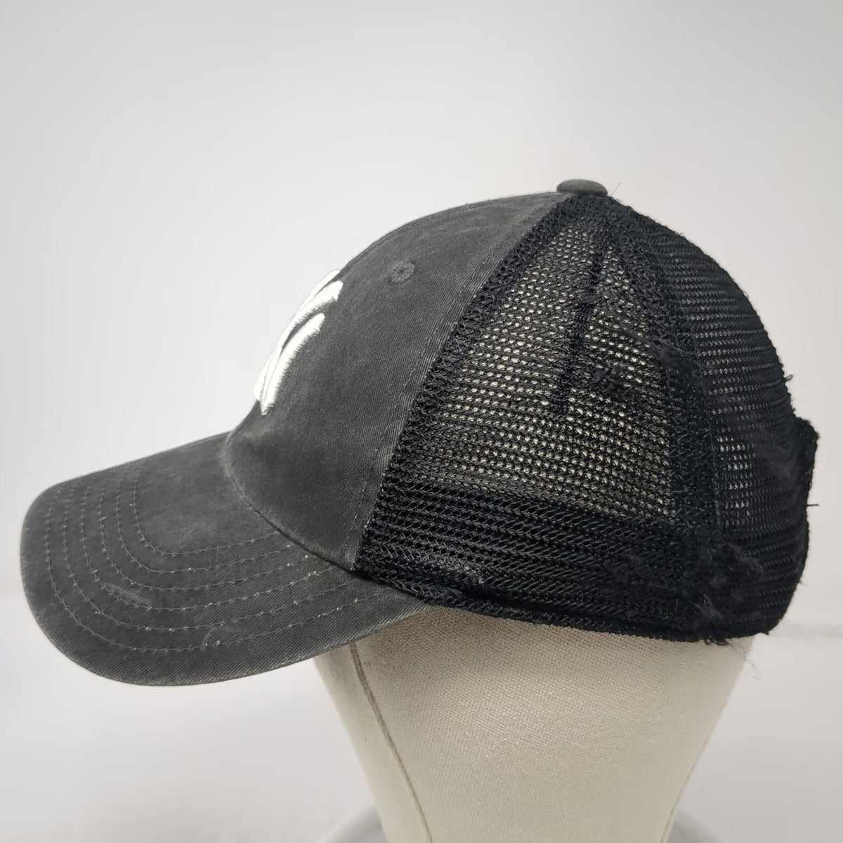 American Needle New York Yankees MLB Baseball Cap Gray One Size Mesh Slideback