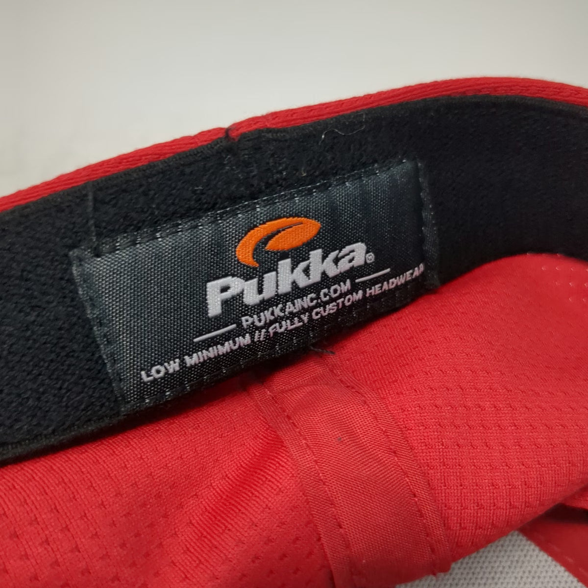 Connecticut Capitals Pukka Cap Red Blue Size S Flat Brim A-Flex Embroidered Hat