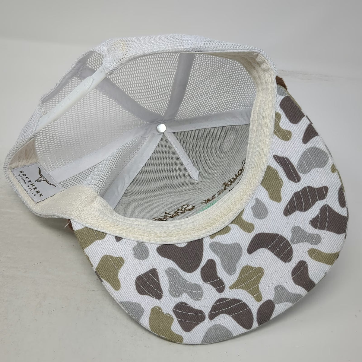 Southern String White One Size Trucker Hat Barefoot Country Music Fest Camo Mesh