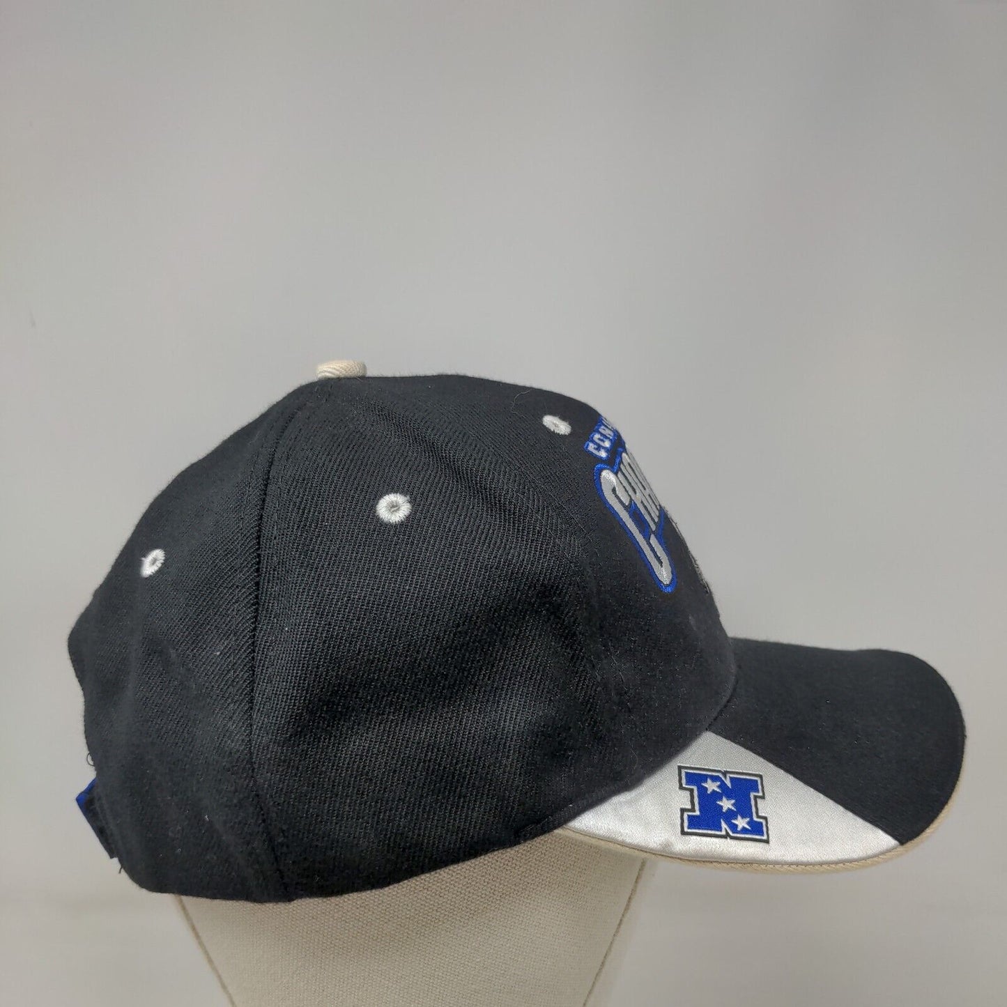 Tampa Bay Buccaneers Super Bowl XXXVII Strapback Hat Black Autographed NFL