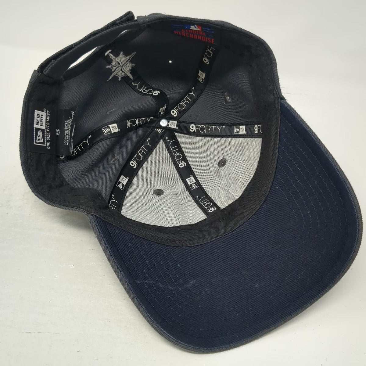 New Era Seattle Mariners MLB Baseball Cap Gray One Size 9FORTY Strapback Hat