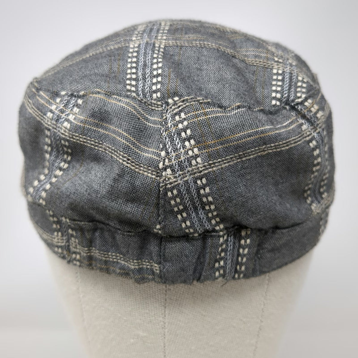 Toucan Collection Army Cap Gray One Size Plaid Pattern Decorative Button Hat