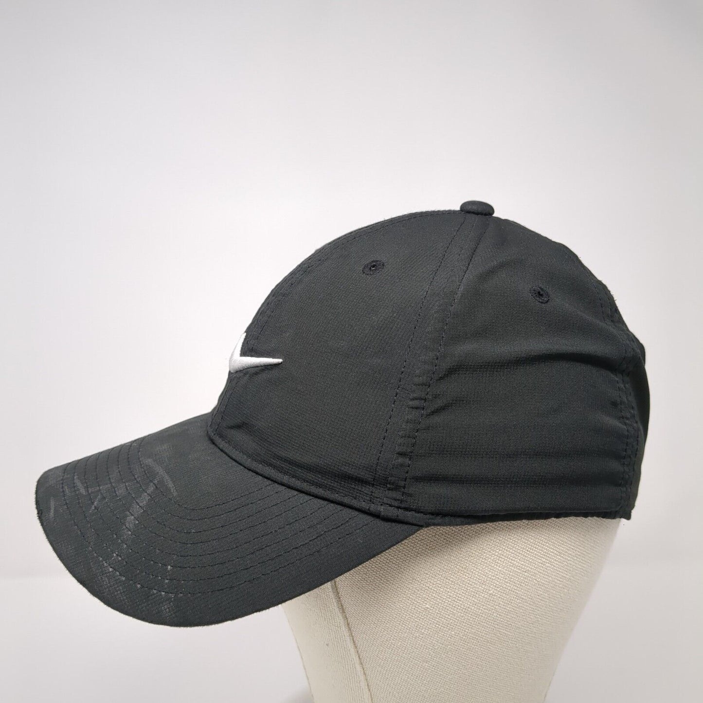 Nike Swoosh Strapback Hat Black OSFM Embroidered Logo Adjustable Solid