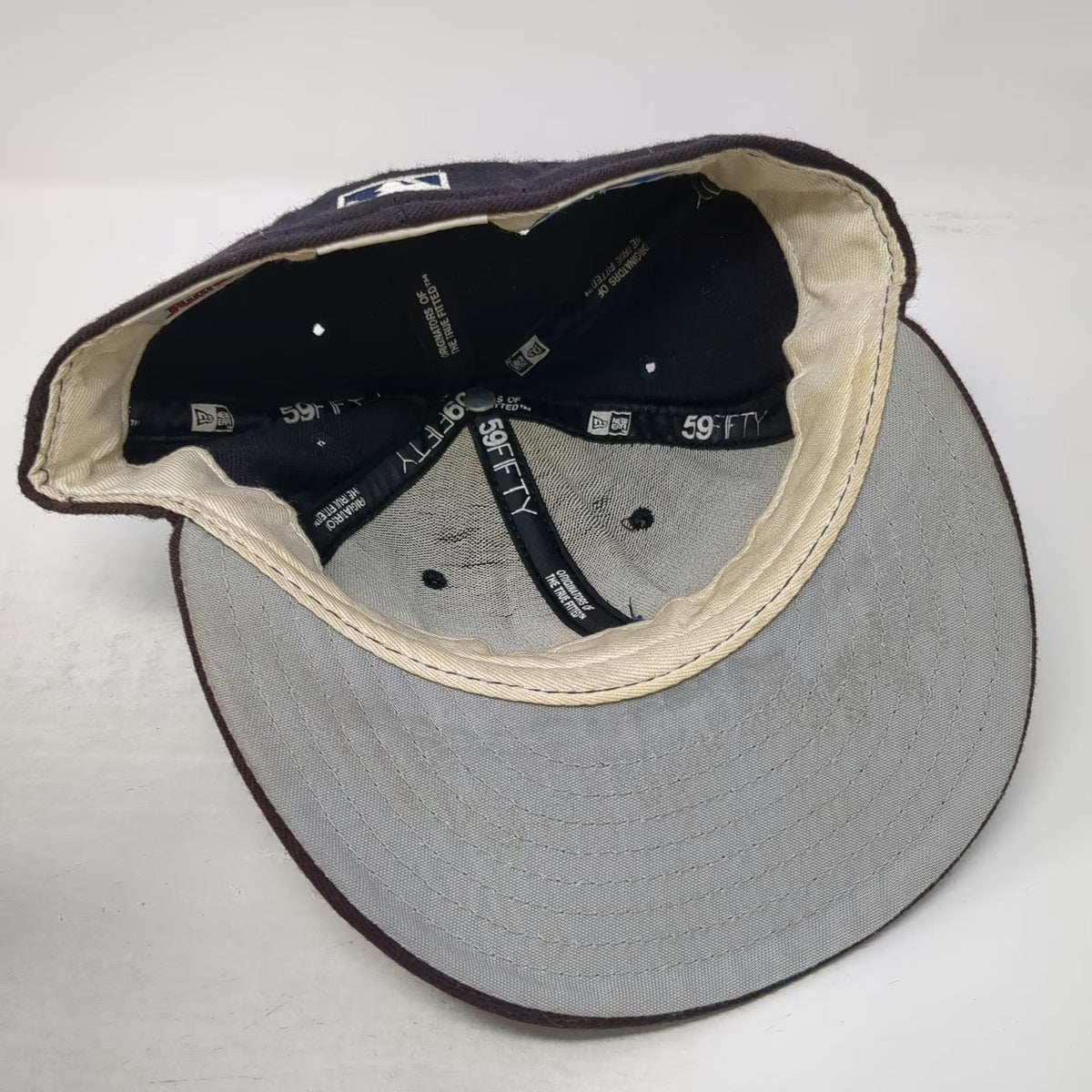 Detroit Tigers MLB New Era Blue Baseball Cap Hat Size 7 1/8 Wool Fitted 59FIFTY