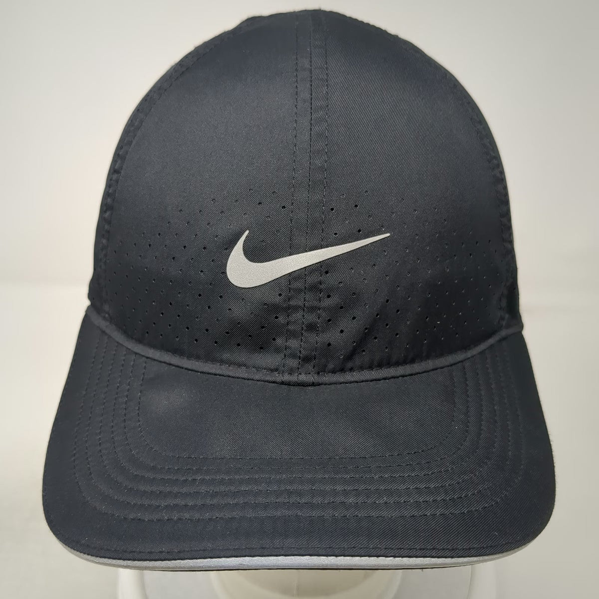 Nike Baseball Cap Black One Size Dri-FIT Featherlight Reflective Swoosh hat