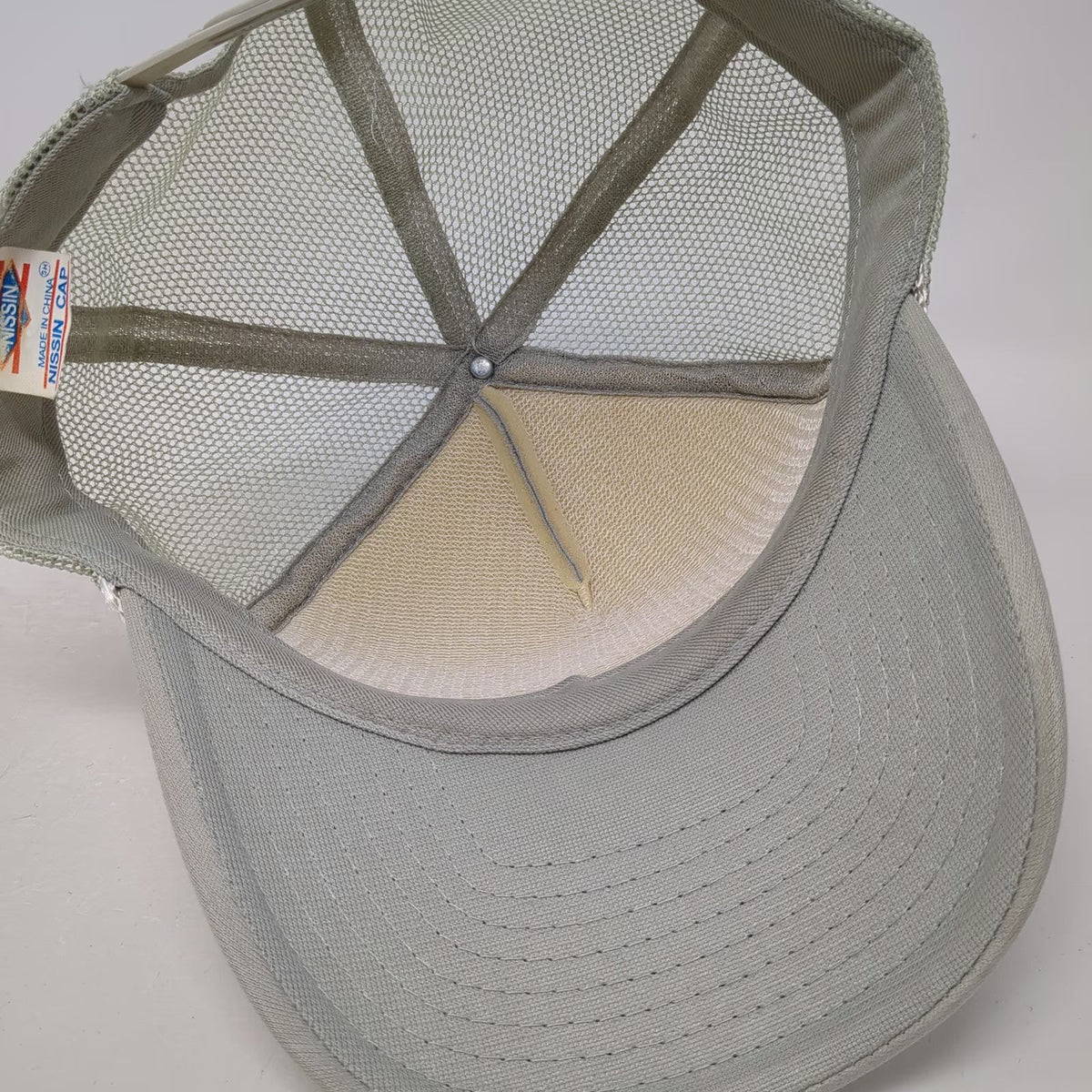 Nissin Cap Trucker Hat Green OSFM South Dakota Horse Windmill Barn Mesh Snapback
