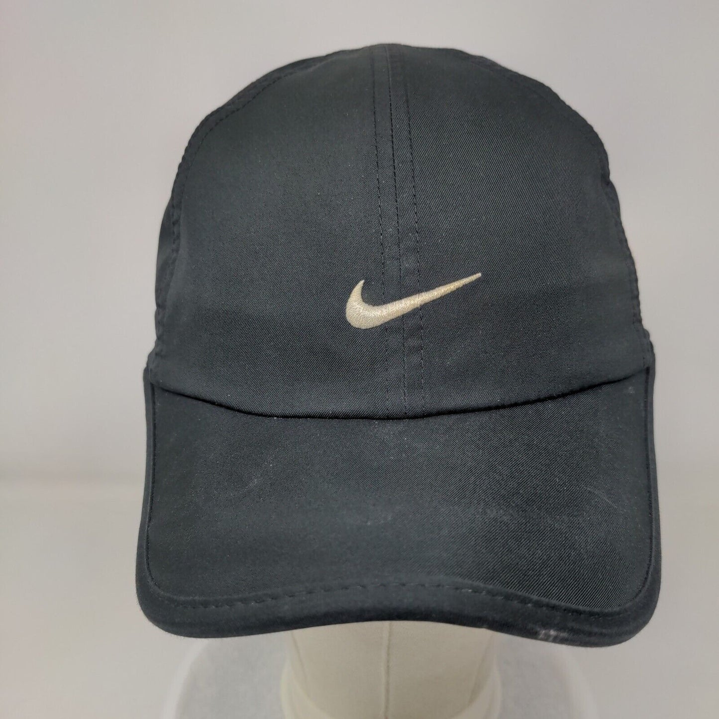 Nike Swoosh Dri-Fit Strapback Hat Black OSFM Adjustable Featherlight