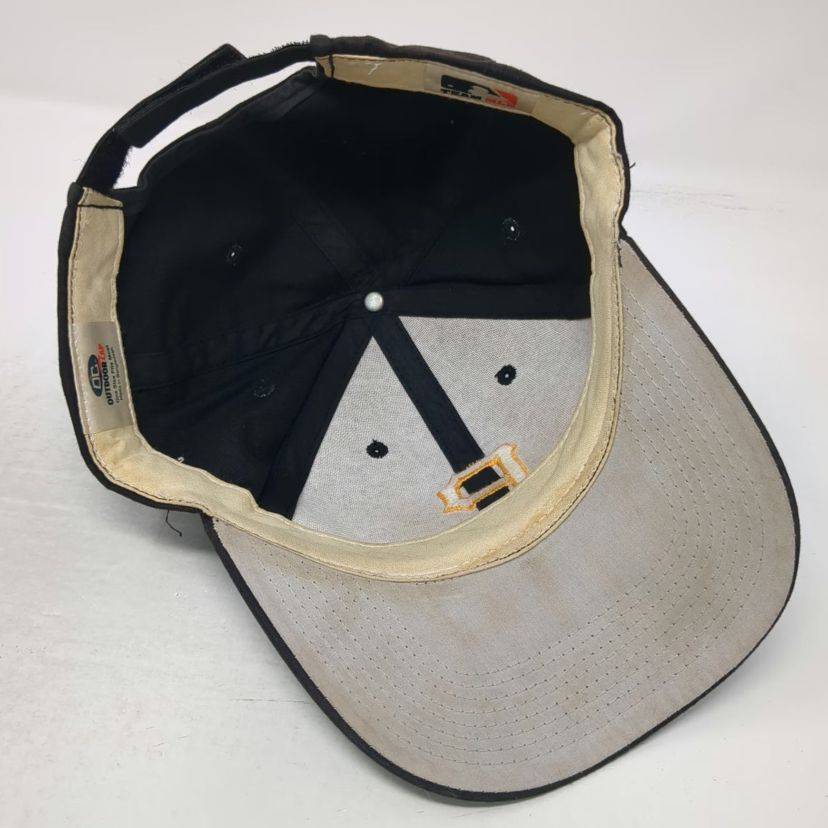 Pittsburgh Pirates MLB Outdoor Cap Baseball Cap Black OSFM Strapback Hat Logo