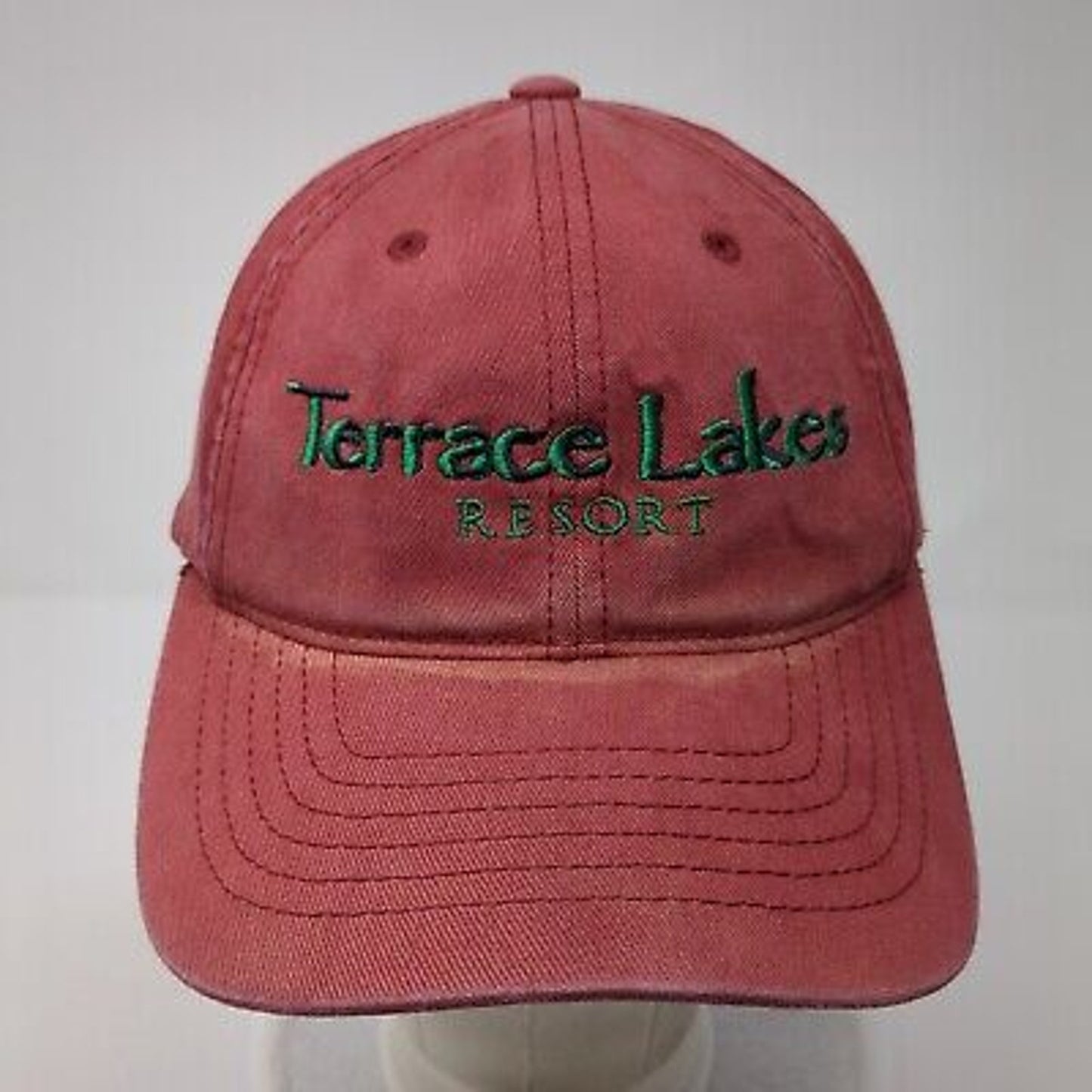 Terrace Lakes Resort Fitted Hat Red S/M Stretch Flexfit Embroidered Richardson