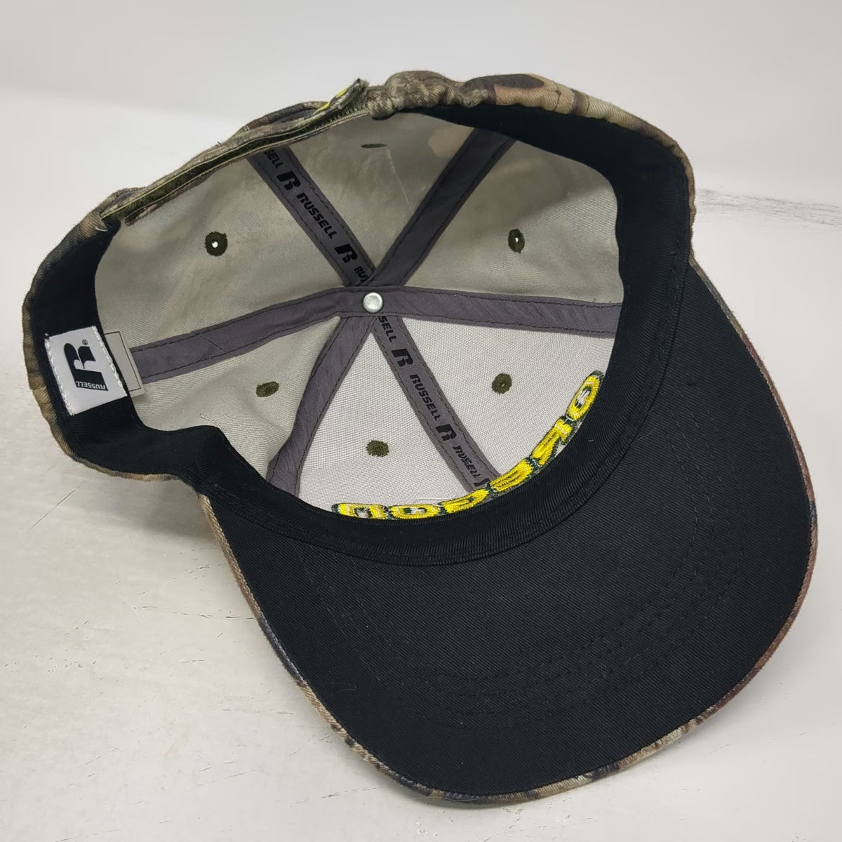 Russell Oregon Ducks NCAA Cap Hat Brown Yellow Green Camo Strapback OSFM Logo