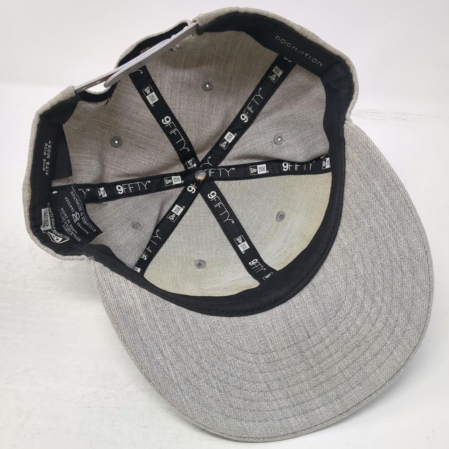 New Era Snapback Gray One Size Roc Nation Paper Plane Logo Flat Bill Hat 9FIFTY