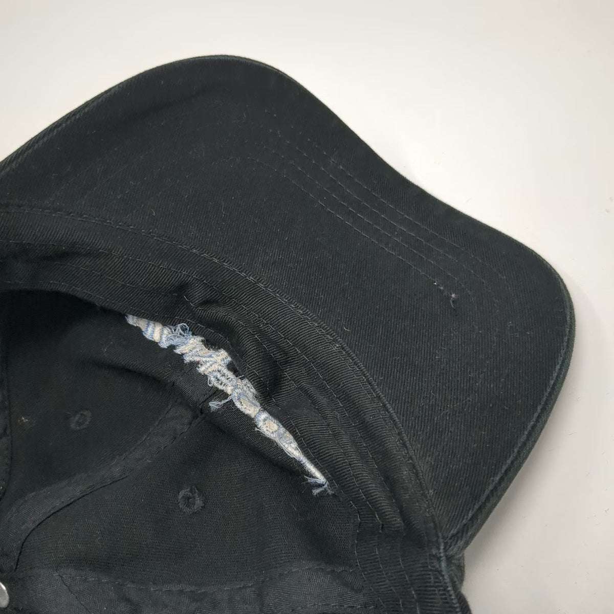 HIT WEAR Baseball Cap Black One Size Wainscott Studios Cotton Strapback Hat Logo